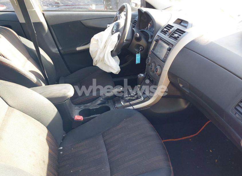 Photo 5 of 2013 Toyota Corolla S SPECIAL EDITION (VIN 2T1BU4EE7DC084273)