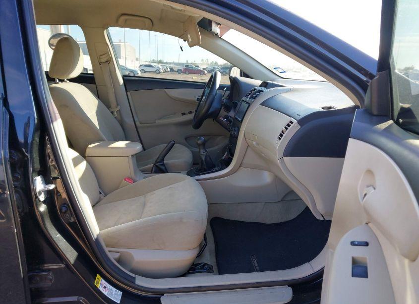 Photo 5 of 2013 Toyota Corolla L (VIN 2T1BU4EE7DC087044)