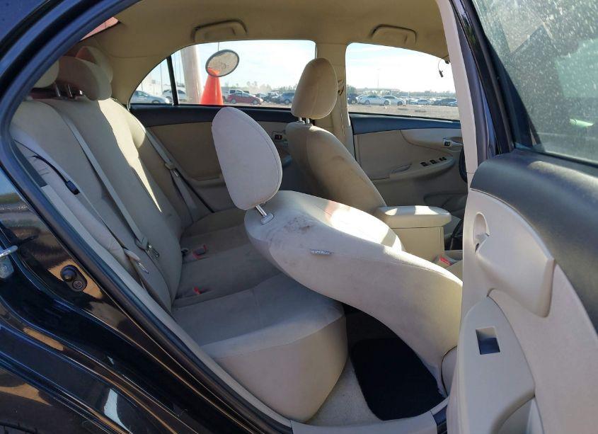 Photo 8 of 2013 Toyota Corolla L (VIN 2T1BU4EE7DC087044)