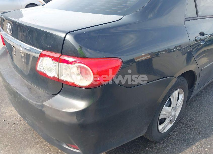 Photo 6 of 2013 Toyota Corolla L (VIN 2T1BU4EE7DC089439)