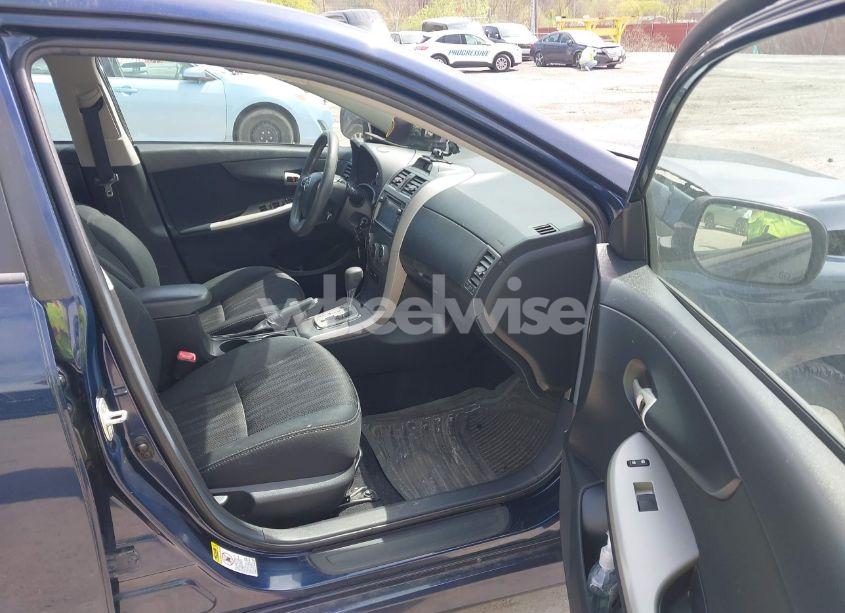 Photo 5 of 2013 Toyota Corolla S (VIN 2T1BU4EE7DC113139)