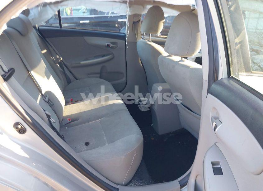 Photo 8 of 2013 Toyota Corolla LE (VIN 2T1BU4EE7DC113402)