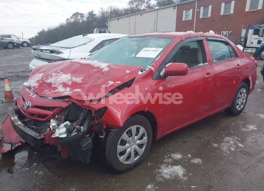 Photo 2 of 2013 Toyota Corolla L (VIN 2T1BU4EE7DC123590)