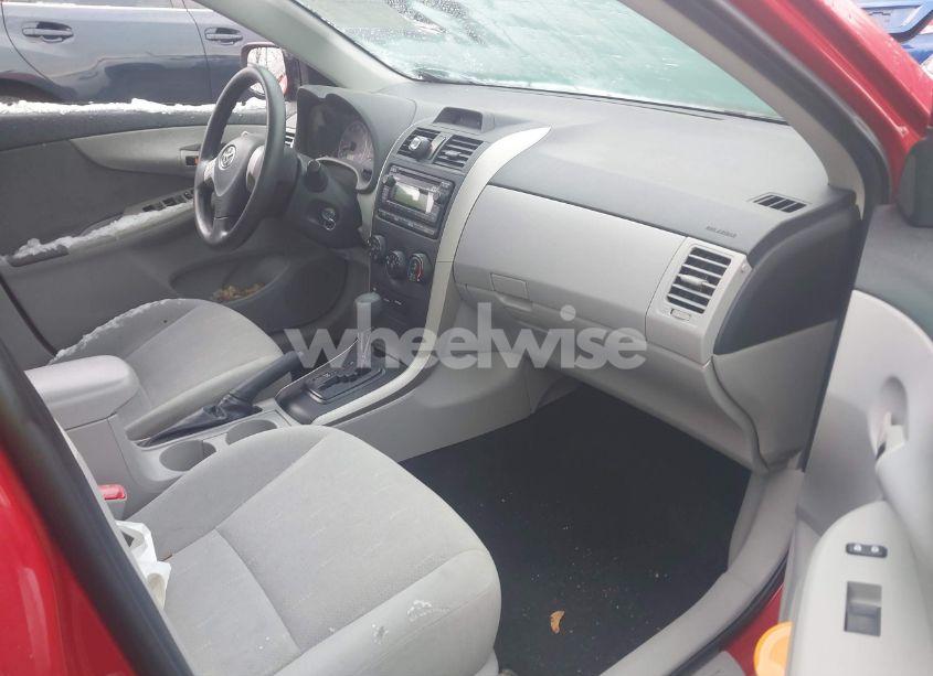 Photo 5 of 2013 Toyota Corolla L (VIN 2T1BU4EE7DC123590)