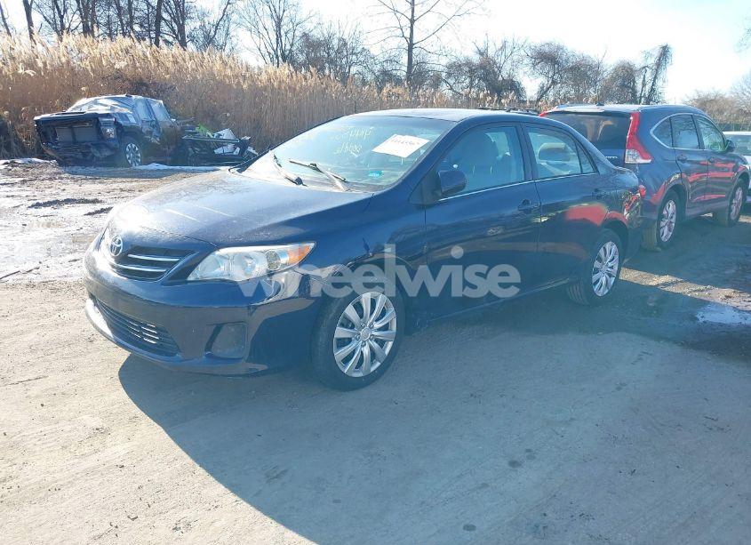Photo 2 of 2013 Toyota Corolla LE (VIN 2T1BU4EE7DC123797)