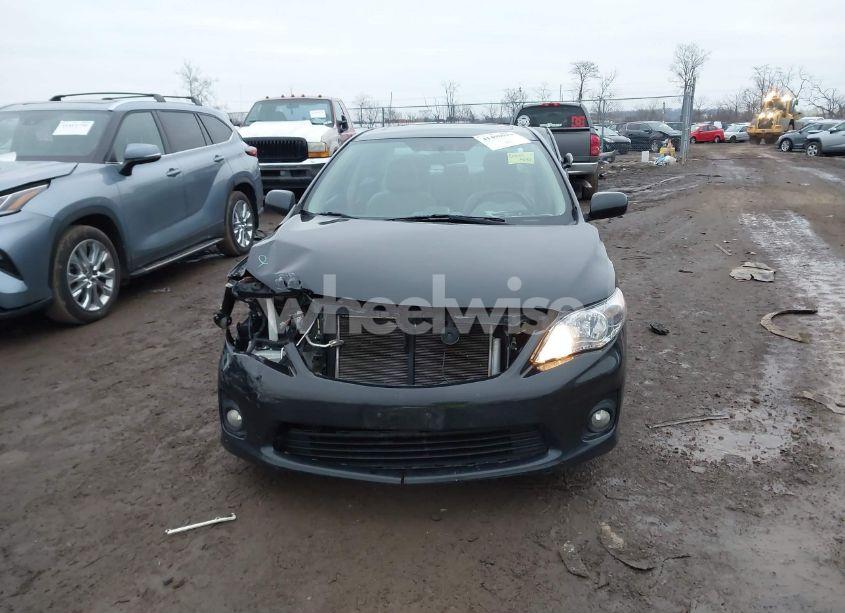 Photo 13 of 2013 Toyota Corolla LE (VIN 2T1BU4EE7DC124237)