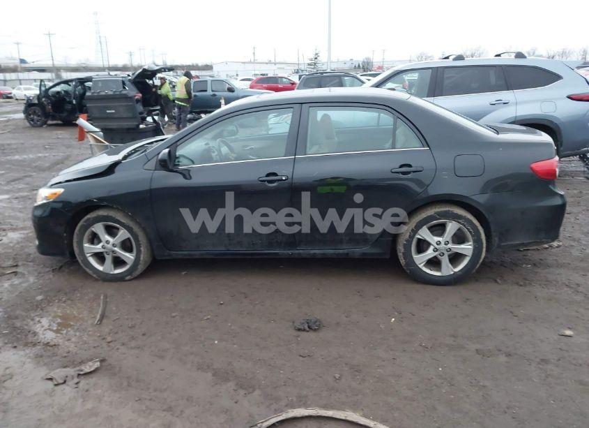 Photo 15 of 2013 Toyota Corolla LE (VIN 2T1BU4EE7DC124237)