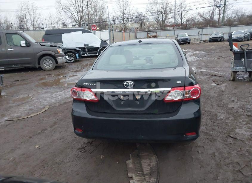 Photo 17 of 2013 Toyota Corolla LE (VIN 2T1BU4EE7DC124237)