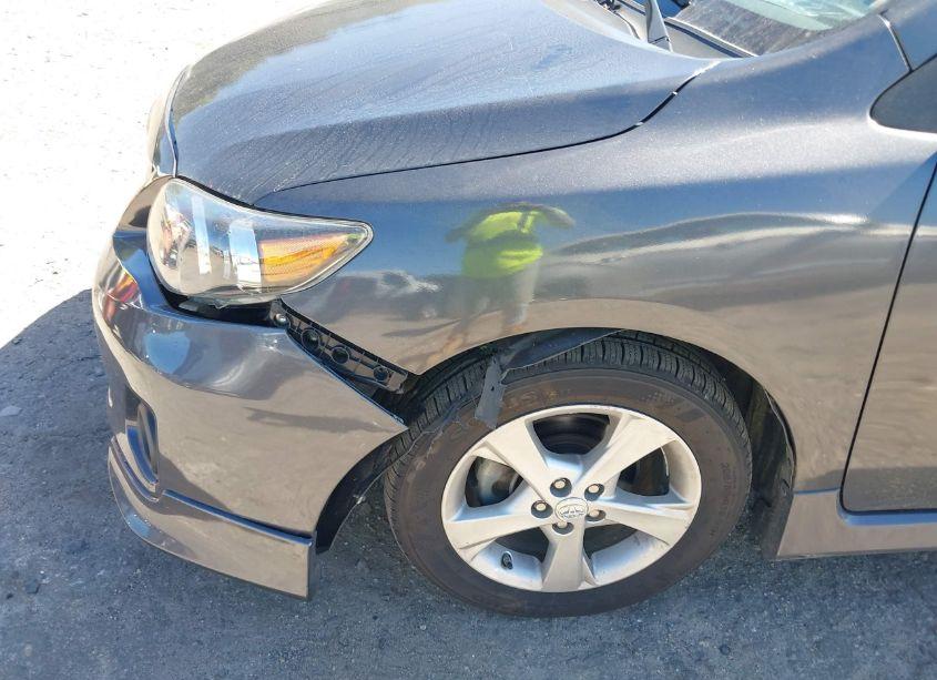 Photo 15 of 2013 Toyota Corolla S (VIN 2T1BU4EE7DC934435)