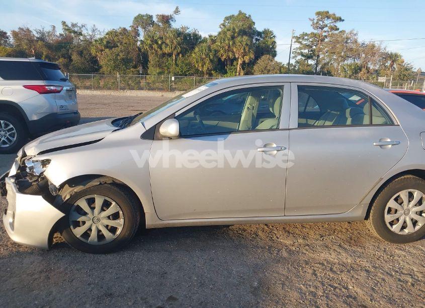 Photo 14 of 2013 Toyota Corolla L (VIN 2T1BU4EE7DC946052)