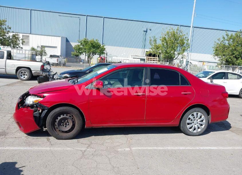 Photo 14 of 2013 Toyota Corolla LE (VIN 2T1BU4EE7DC964230)