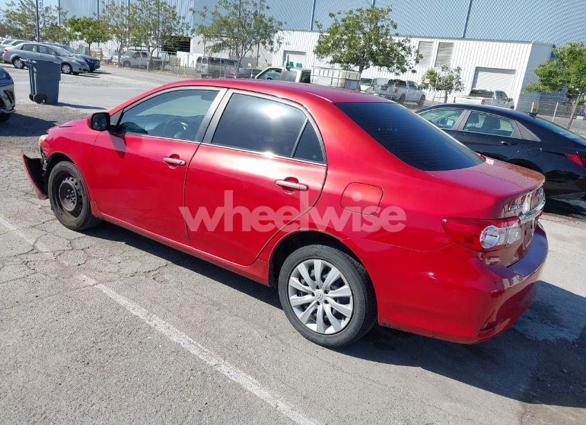 Photo 3 of 2013 Toyota Corolla LE (VIN 2T1BU4EE7DC964230)