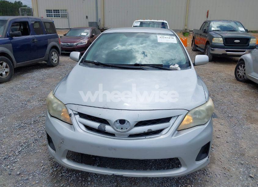 Photo 13 of 2013 Toyota Corolla L (VIN 2T1BU4EE7DC967872)