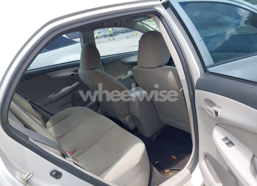 Photo 8 of 2013 Toyota Corolla L (VIN 2T1BU4EE7DC967872)