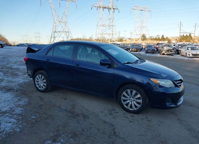 2013 Toyota Corolla LE (VIN 2T1BU4EE7DC972361) main photo