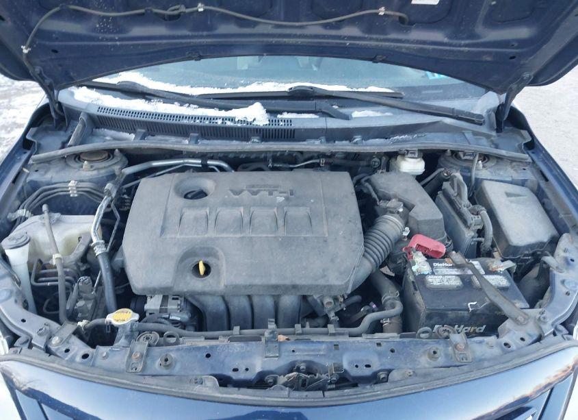 Photo 10 of 2013 Toyota Corolla LE (VIN 2T1BU4EE7DC972361)