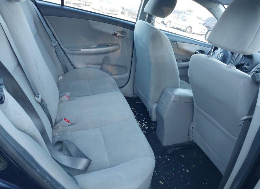 Photo 8 of 2013 Toyota Corolla LE (VIN 2T1BU4EE7DC972361)