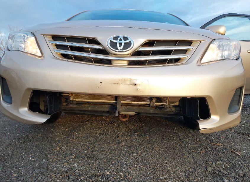 Photo 6 of 2013 Toyota Corolla LE (VIN 2T1BU4EE7DC987961)