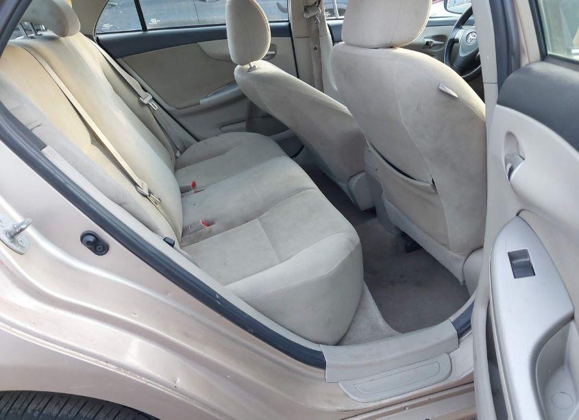 Photo 8 of 2013 Toyota Corolla LE (VIN 2T1BU4EE7DC987961)