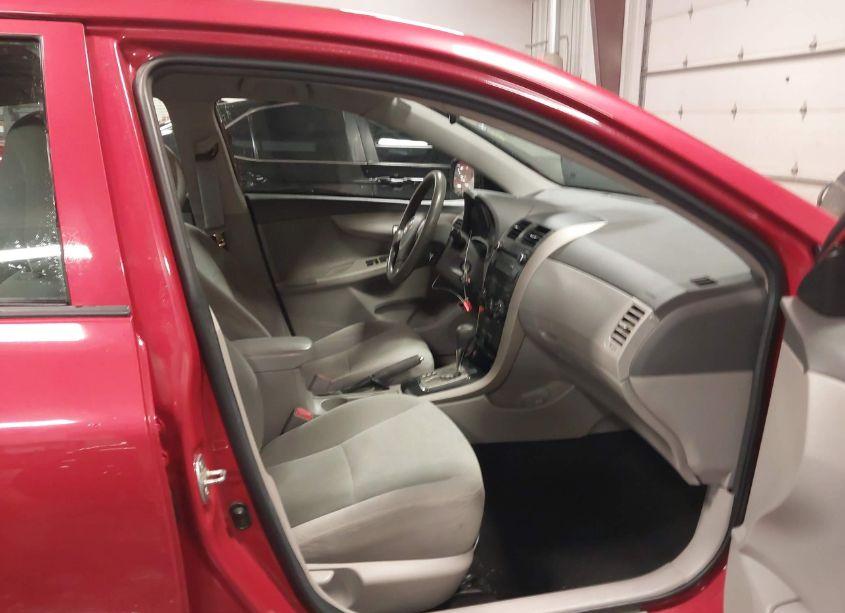 Photo 5 of 2010 Toyota Corolla LE (VIN 2T1BU4EE8AC412022)