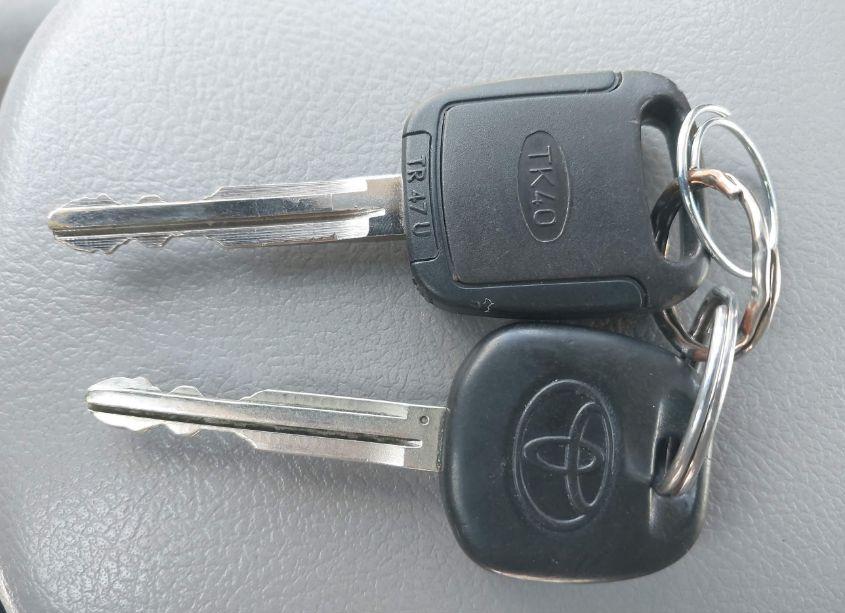 Photo 11 of 2010 Toyota Corolla LE (VIN 2T1BU4EE8AC413347)