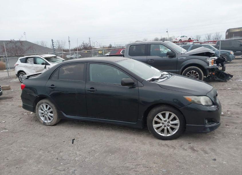 Photo 13 of 2010 Toyota Corolla S (VIN 2T1BU4EE8AC466517)