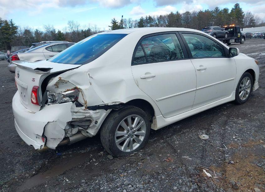 Photo 4 of 2010 Toyota Corolla S (VIN 2T1BU4EE8AC476626)