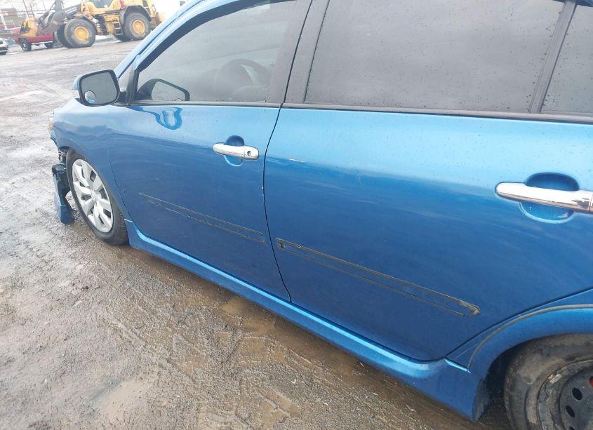 Photo 14 of 2010 Toyota Corolla S (VIN 2T1BU4EE8AC494107)