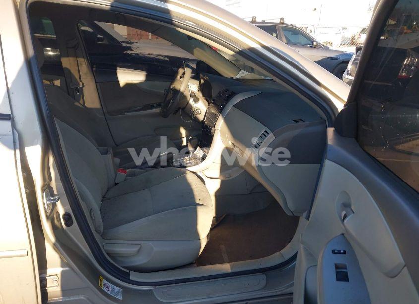 Photo 5 of 2010 Toyota Corolla LE (VIN 2T1BU4EE8AC501802)