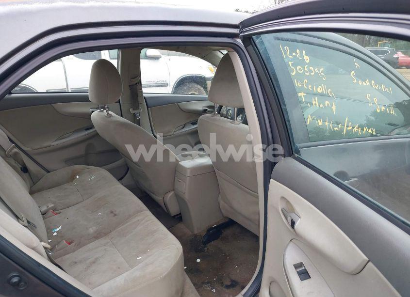 Photo 8 of 2010 Toyota Corolla LE (VIN 2T1BU4EE8AC505395)