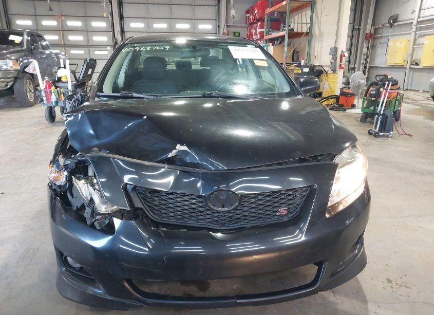 Photo 13 of 2010 Toyota Corolla S (VIN 2T1BU4EE8AC521970)