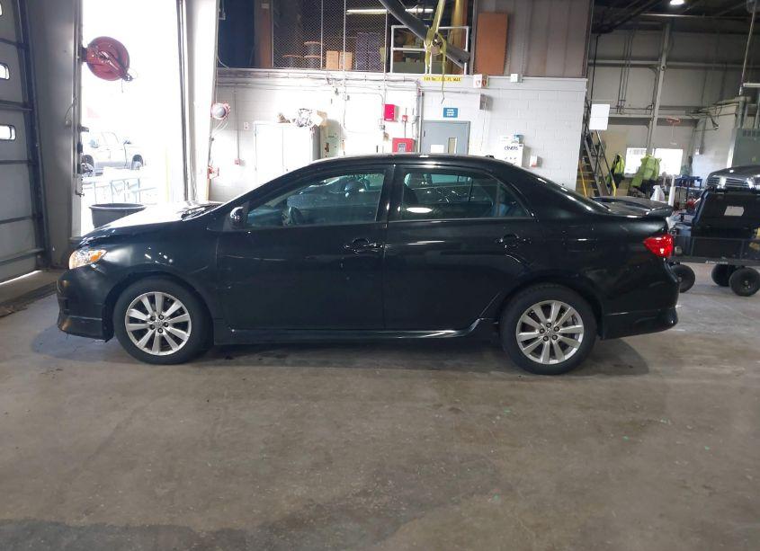 Photo 15 of 2010 Toyota Corolla S (VIN 2T1BU4EE8AC521970)