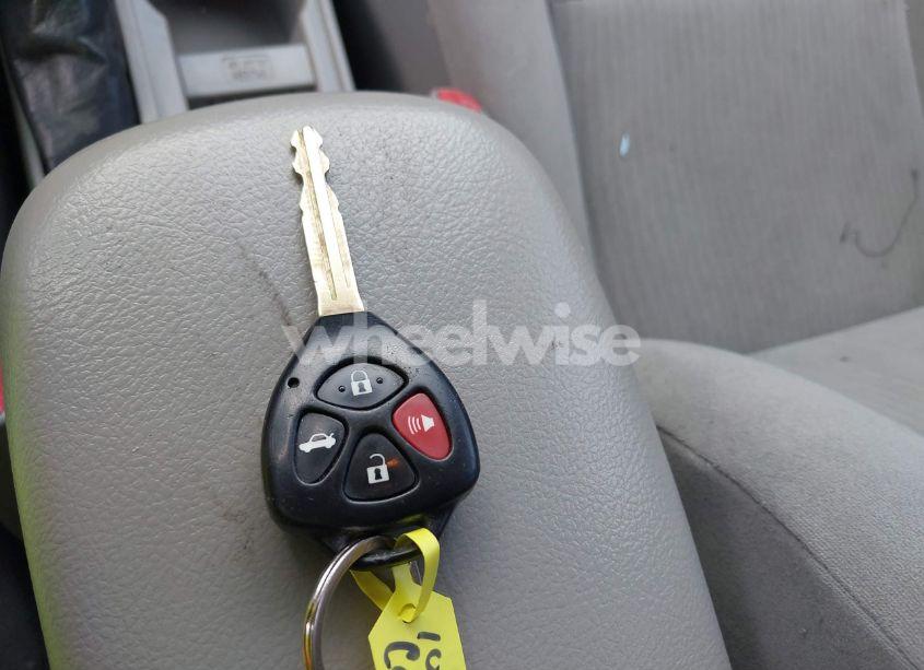 Photo 11 of 2010 Toyota Corolla LE (VIN 2T1BU4EE8AC525162)