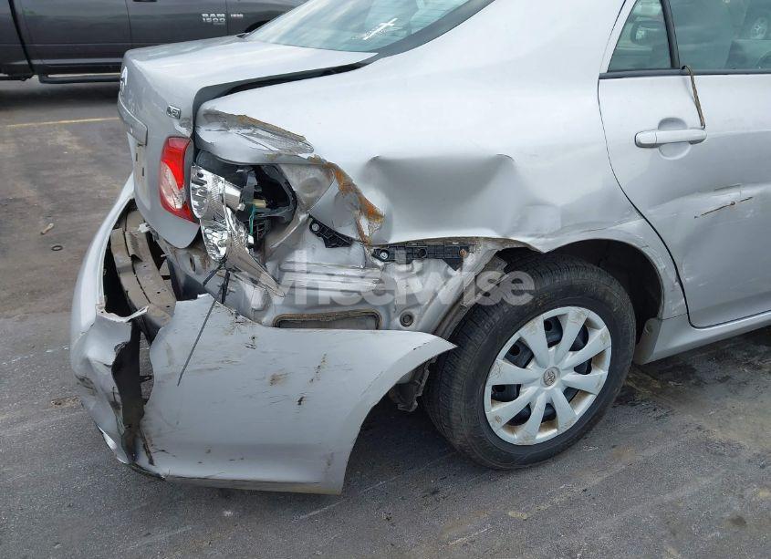 Photo 13 of 2010 Toyota Corolla LE (VIN 2T1BU4EE8AC527803)