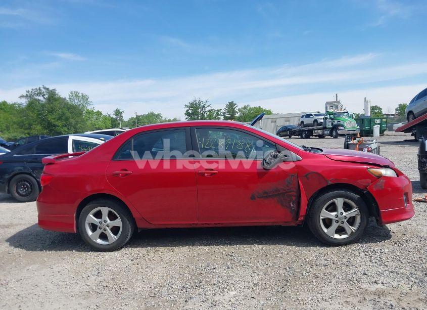 Photo 14 of 2011 Toyota Corolla S (VIN 2T1BU4EE8BC537328)