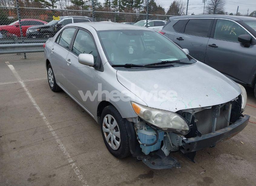 2011 Toyota Corolla LE (VIN 2T1BU4EE8BC567462) main photo