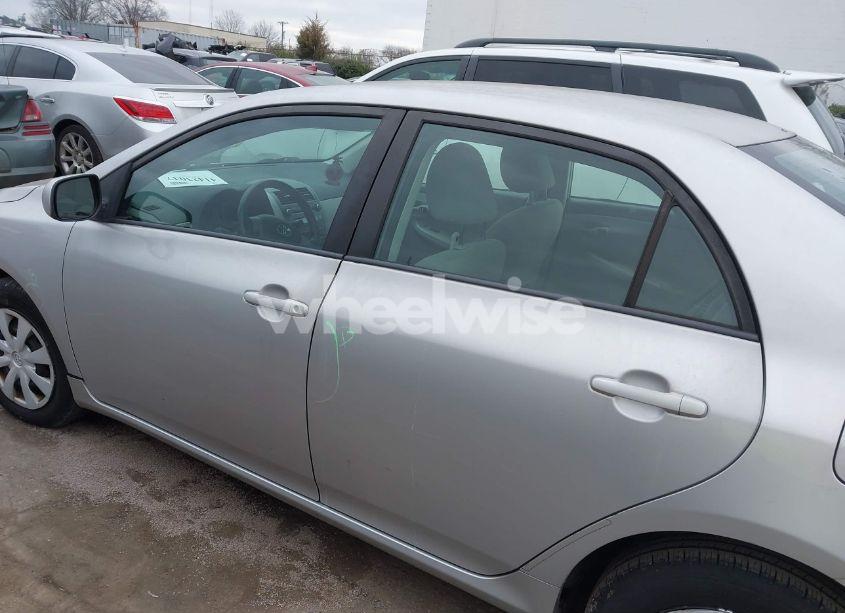 Photo 14 of 2011 Toyota Corolla LE (VIN 2T1BU4EE8BC567462)