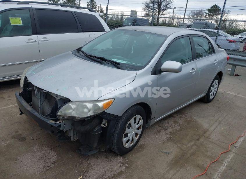 Photo 2 of 2011 Toyota Corolla LE (VIN 2T1BU4EE8BC567462)