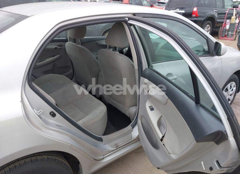 Photo 8 of 2011 Toyota Corolla LE (VIN 2T1BU4EE8BC567462)