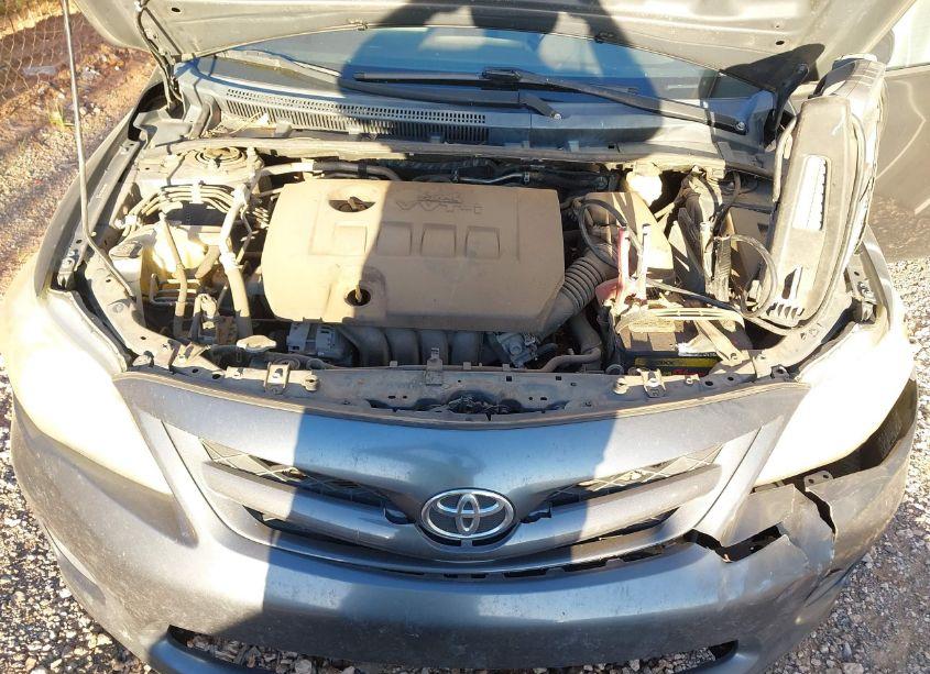 Photo 10 of 2011 Toyota Corolla LE (VIN 2T1BU4EE8BC597819)