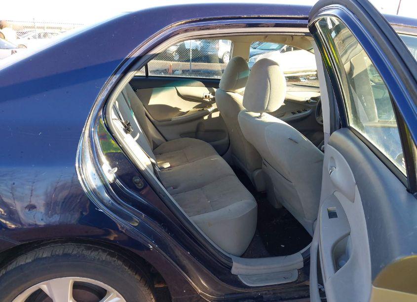 Photo 8 of 2011 Toyota Corolla LE (VIN 2T1BU4EE8BC604798)