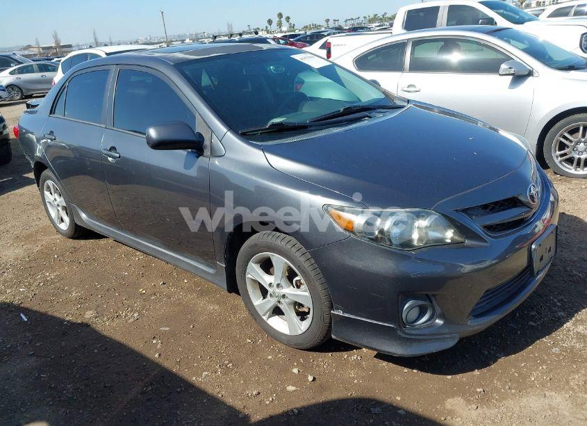 2011 Toyota Corolla S (VIN 2T1BU4EE8BC610326) main photo
