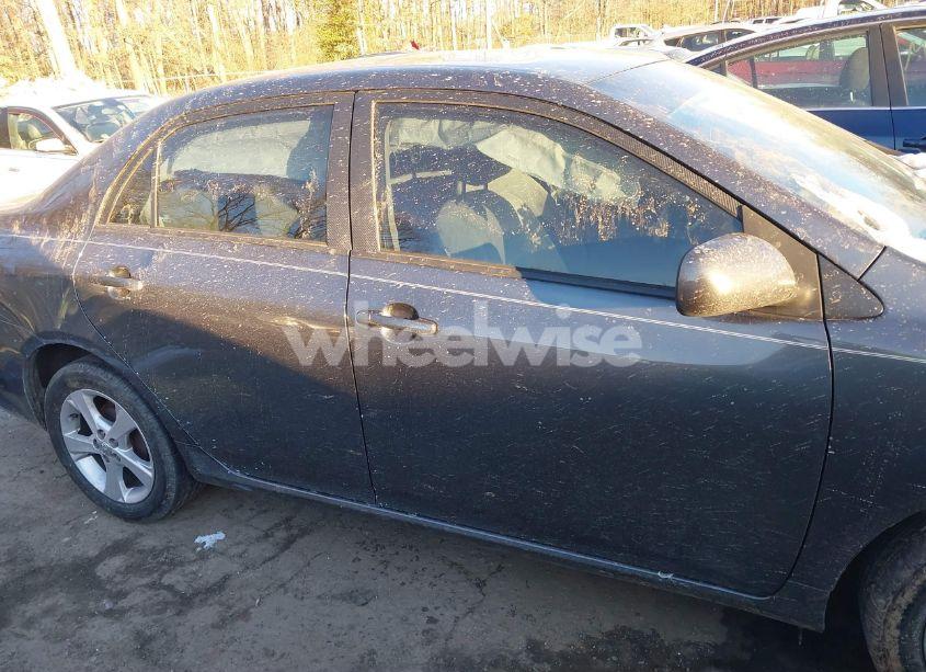 Photo 13 of 2011 Toyota Corolla LE (VIN 2T1BU4EE8BC623822)