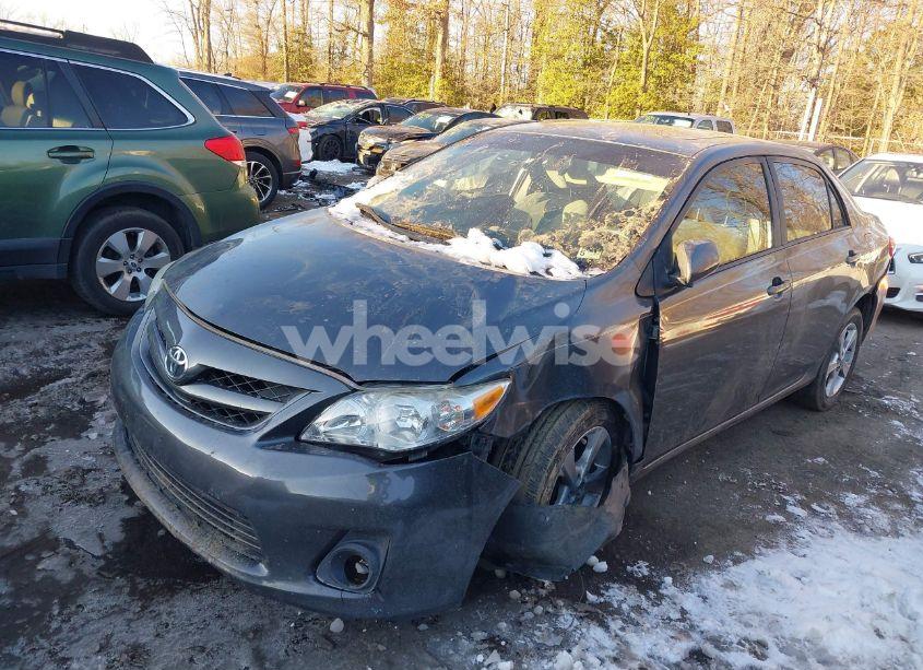 Photo 2 of 2011 Toyota Corolla LE (VIN 2T1BU4EE8BC623822)