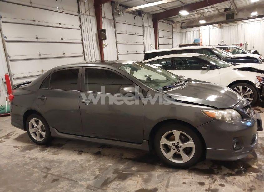 Photo 13 of 2011 Toyota Corolla S (VIN 2T1BU4EE8BC628339)