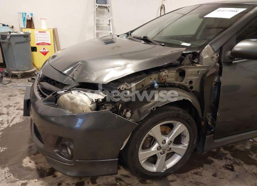 Photo 6 of 2011 Toyota Corolla S (VIN 2T1BU4EE8BC628339)