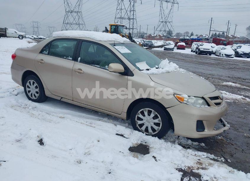 2011 Toyota Corolla LE (VIN 2T1BU4EE8BC636747) main photo