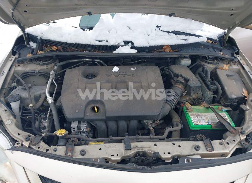 Photo 10 of 2011 Toyota Corolla LE (VIN 2T1BU4EE8BC636747)