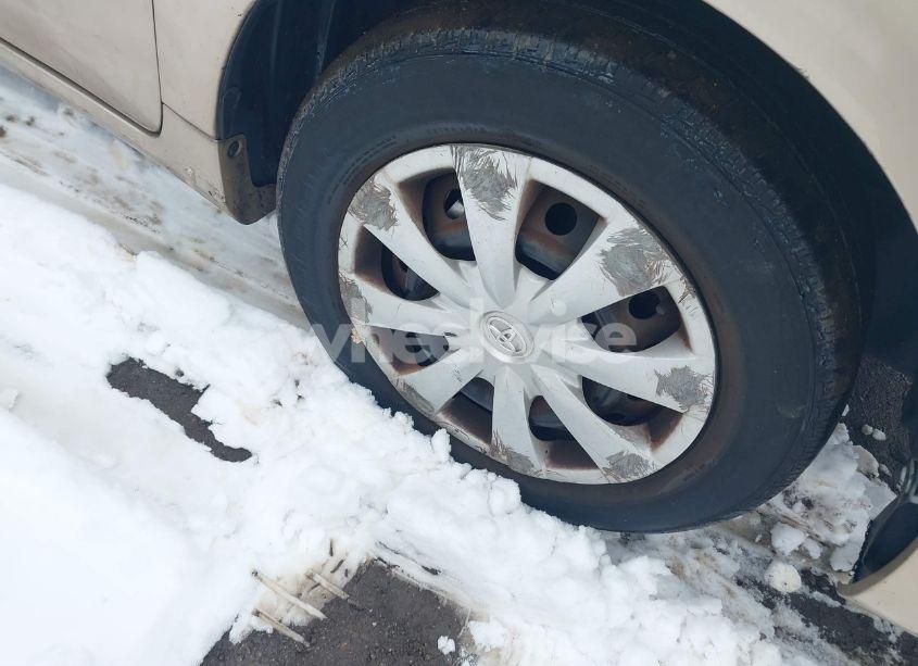 Photo 12 of 2011 Toyota Corolla LE (VIN 2T1BU4EE8BC636747)