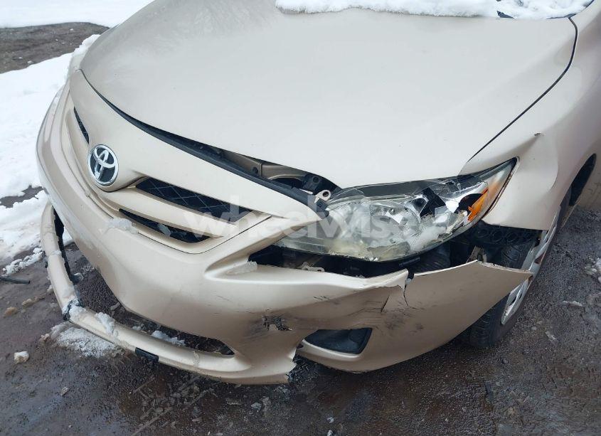 Photo 6 of 2011 Toyota Corolla LE (VIN 2T1BU4EE8BC636747)